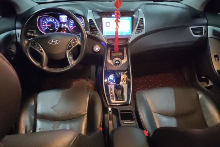 Used Hyundai Elantra (5th Generation / Langdong) 2015 1.6L Automatic Luxury Model Center Console