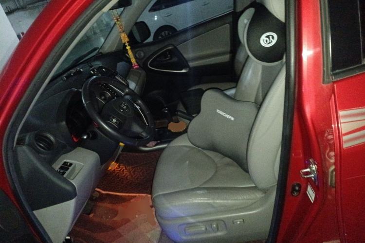 Used Toyota RAV4 2010 2.0L Automatic Deluxe Upgrade Edition