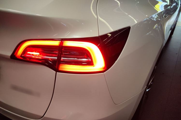 Used Tesla Model Y 2022 Rear-Wheel-Drive Version
