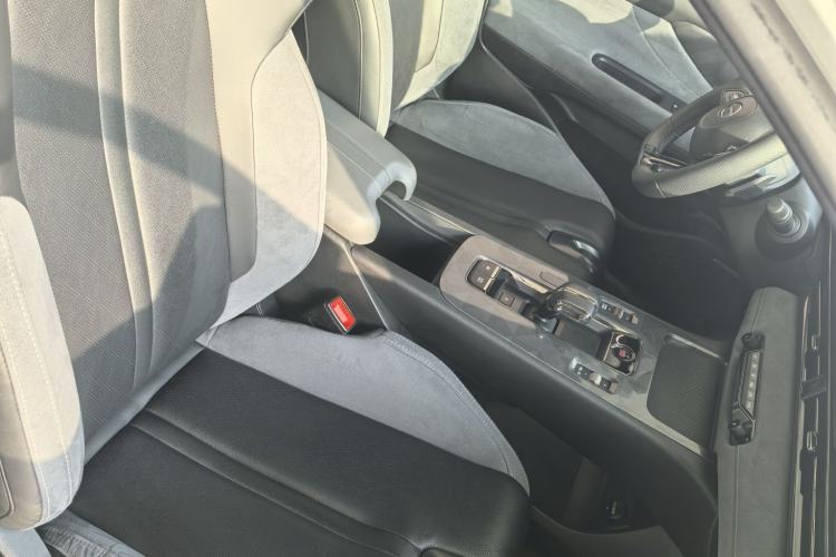 Used GAC Trumpchi EMPOW 2024 400T Automatic Yingbao R PRO Edition