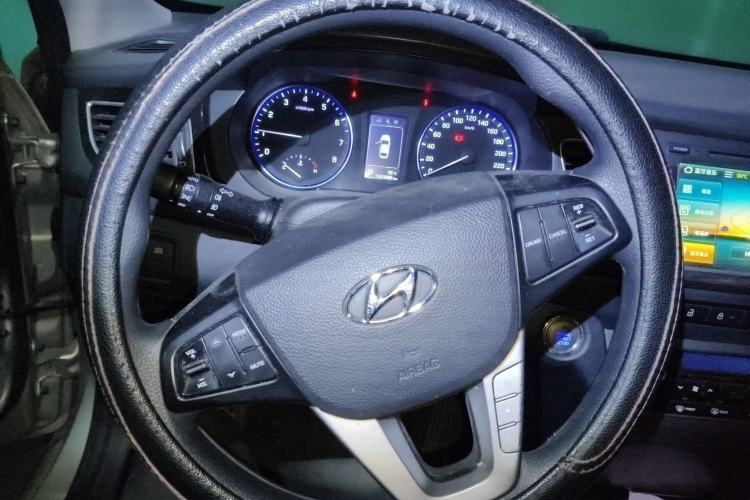 Used Hyundai Mistra 2014 1.8L Automatic Smart GLS Steering Wheel
