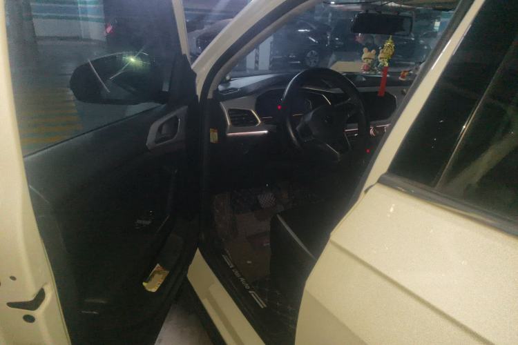 Used Volkswagen Tacqua 2020 1.5L Automatic Yue Driver Seat