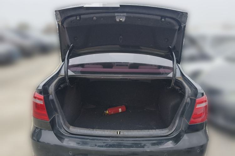 Used Volkswagen Bora 2015 Qihui Edition 1.6L Automatic Fashion Model Trunk