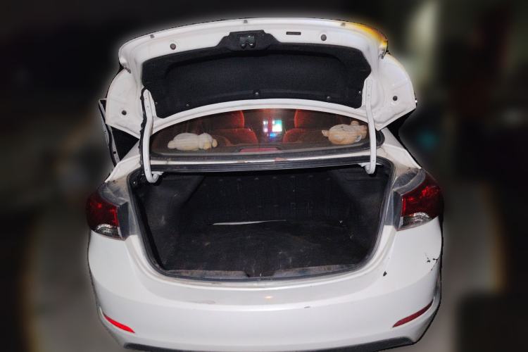 Used Hyundai Elantra (5th Generation / Langdong) 2015 1.6L Manual Fashion Edition