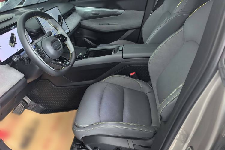 Used Lynk & Co 08 EM-P 2023 245km Ultra-Long Range Halo
