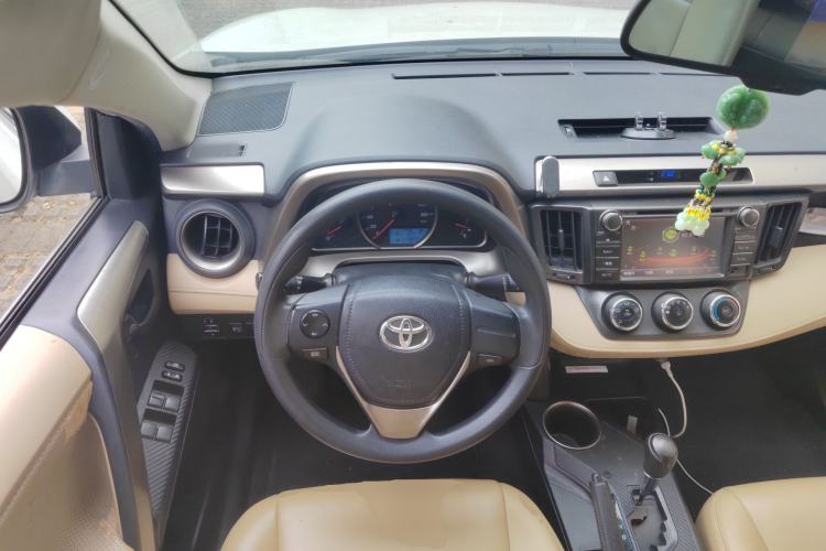 Used Toyota RAV4 2015 2.0L CVT Two-Wheel Drive Urban Edition