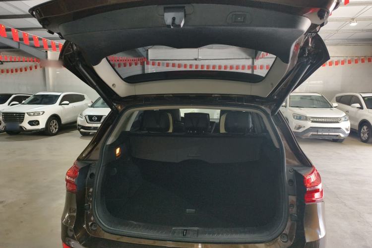 Used Zotye T600 2016 Sport Edition 2.0T DCT Prestige Model
