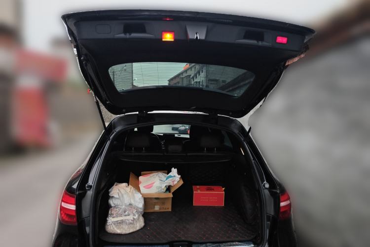 Used Mercedes-Benz GLC 2018 GLC 300 4MATIC Sport Edition Trunk