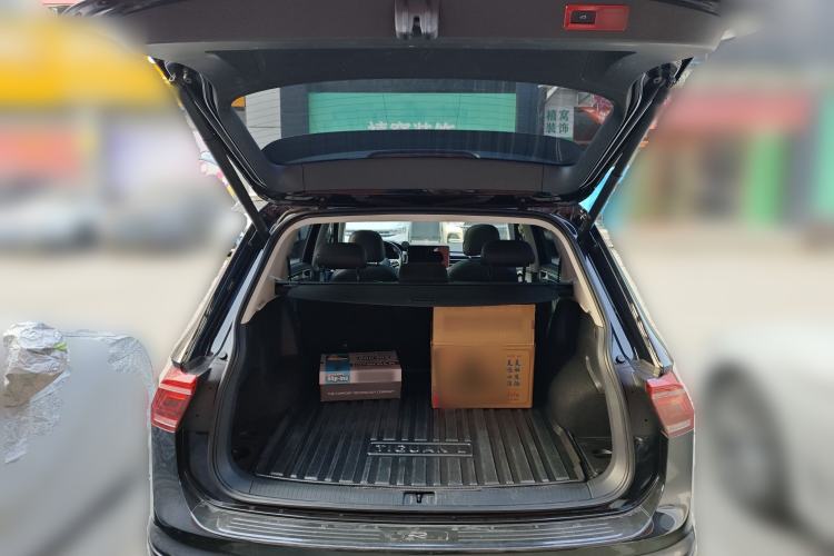 Used Volkswagen Tiguan L 2023 Restyled 330TSI Automatic Two-Wheel Drive R-Line Flagship Edition