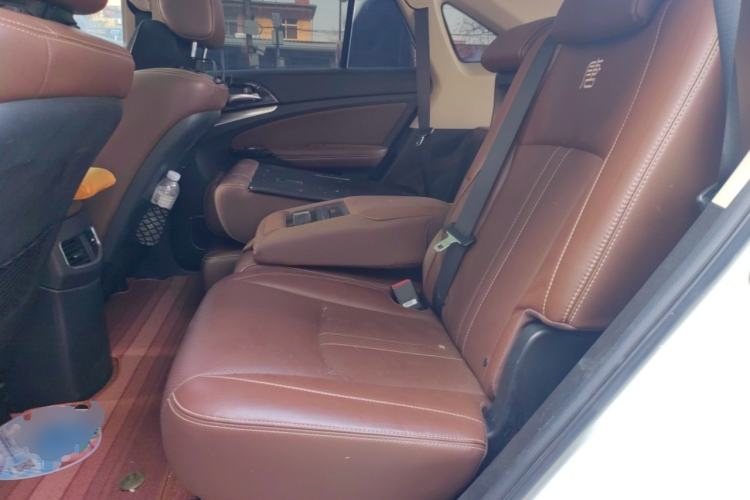 Used BYD Tang New Energy 2015 2.0T Four-Wheel-Drive Flagship Model