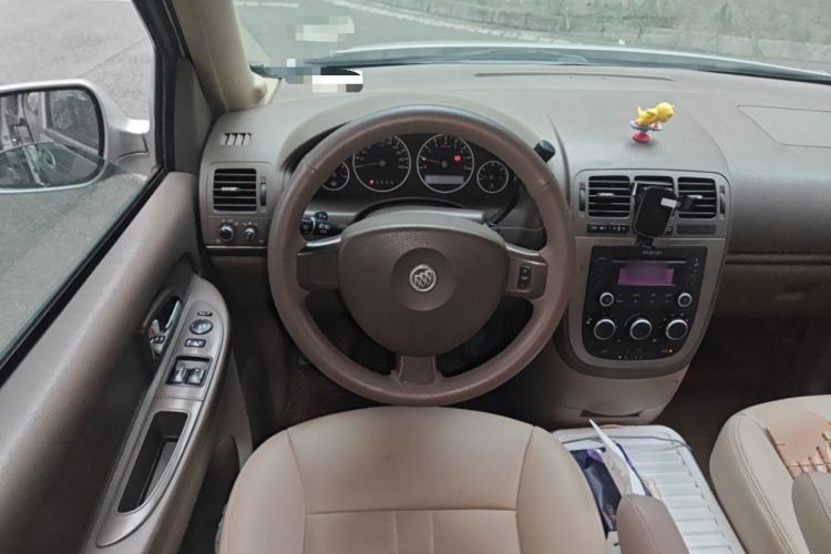 Used Buick GL8 2012 2.4L BASE Comfort Edition
