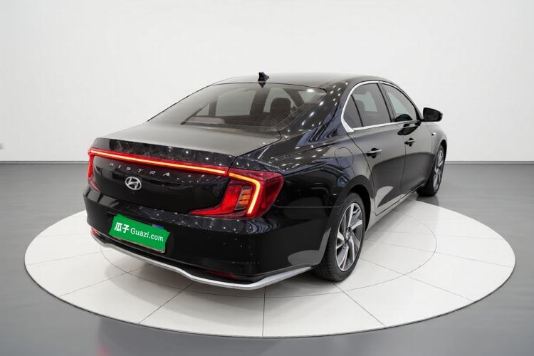 Used Hyundai Mistra 2021 1.8L CVT LUX Premium Edition