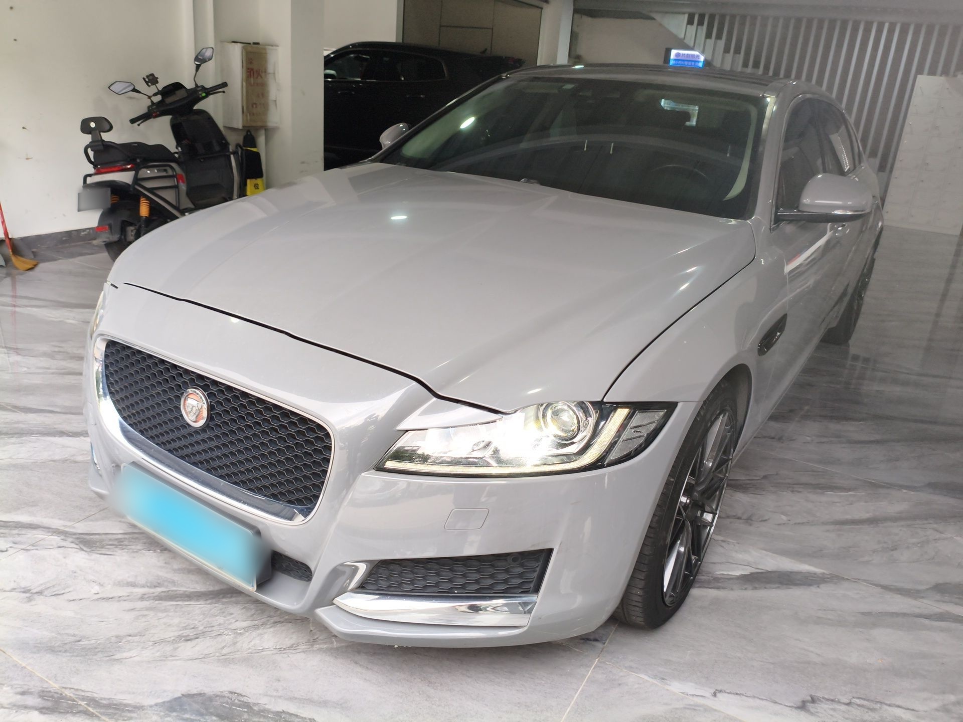 Parte inferior delantera