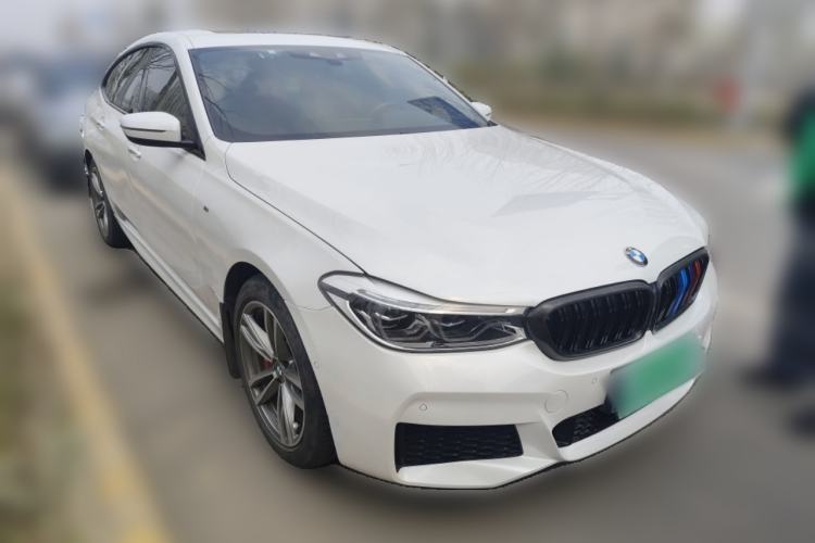 Used BMW 6 Series GT 2018 630i M Sport Package Front Right 45 Deg