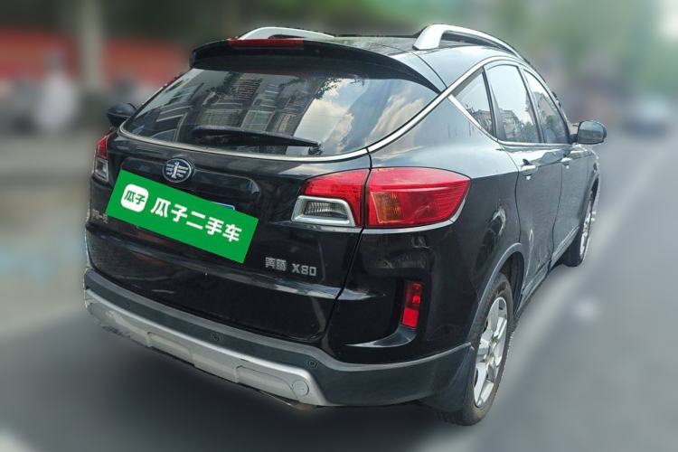 Used Bestune X80 2013 2.0L automatic comfort version
