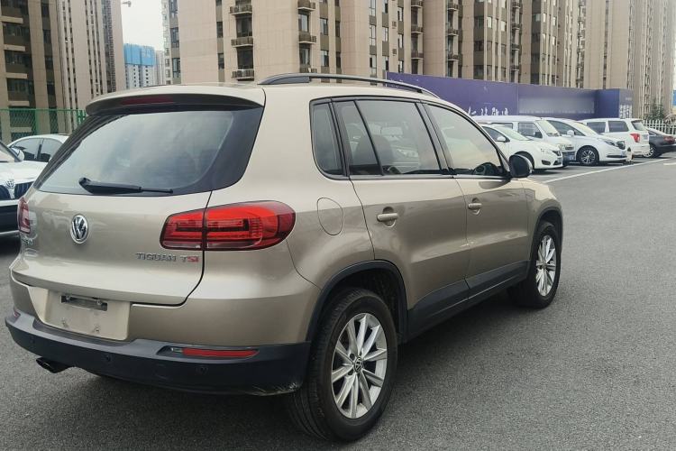 Used Volkswagen Tiguan L 2015 1.8TSI Automatic Two-Wheel Drive Comfort Edition
