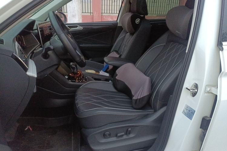 Used Volkswagen Tiguan L 2023 Restyled 330TSI Automatic Two-Wheel Drive R-Line Enhanced Comfort Version Left Front Seat