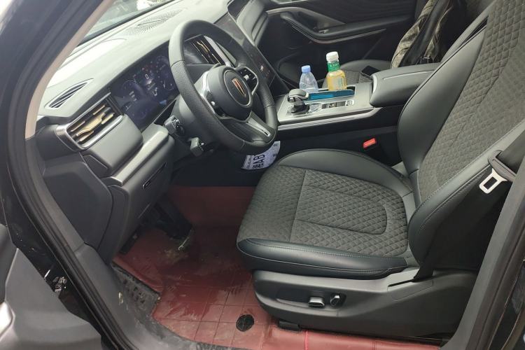 Used Hongqi HS7 2024 2.0T Automatic Two-Wheel Drive Flagship Edition Five Seats Left Front Seat