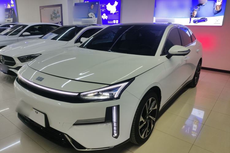 Used Geely Galaxy L6 2023 125km Starship