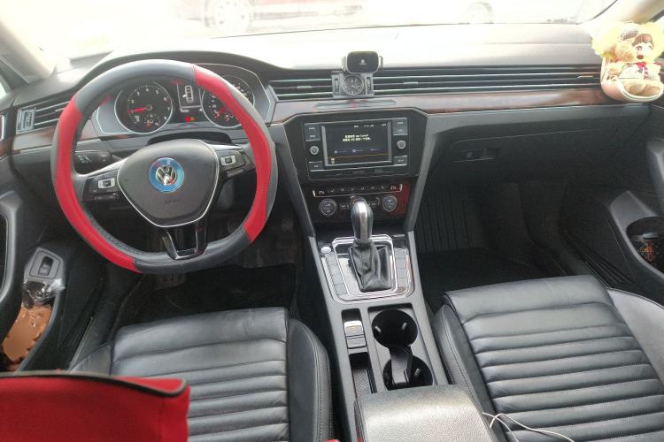 Used Volkswagen Magotan 2018 Facelift 330TSI DSG Luxury Model
