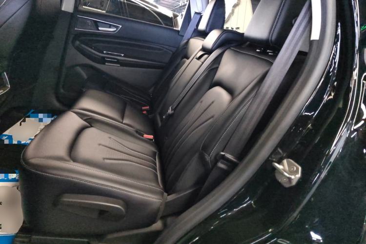 Used Ford Edge 2021 PLUS EcoBoost 245 Two-Wheel-Drive Platinum Edition 5 Seats
