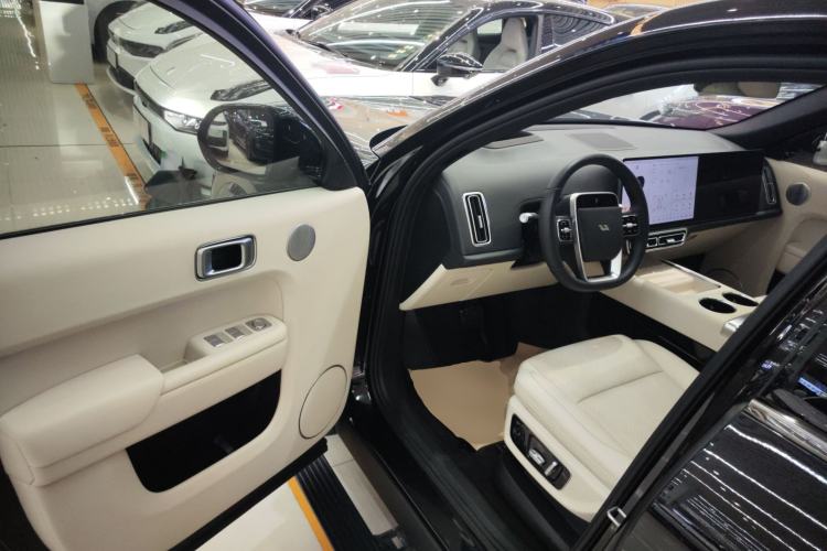 Used Li Auto L8 2023 Pro Model