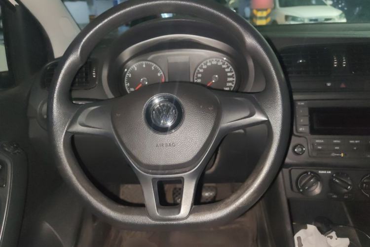 Used Volkswagen Polo 2016 1.4L Manual Fashion Model
