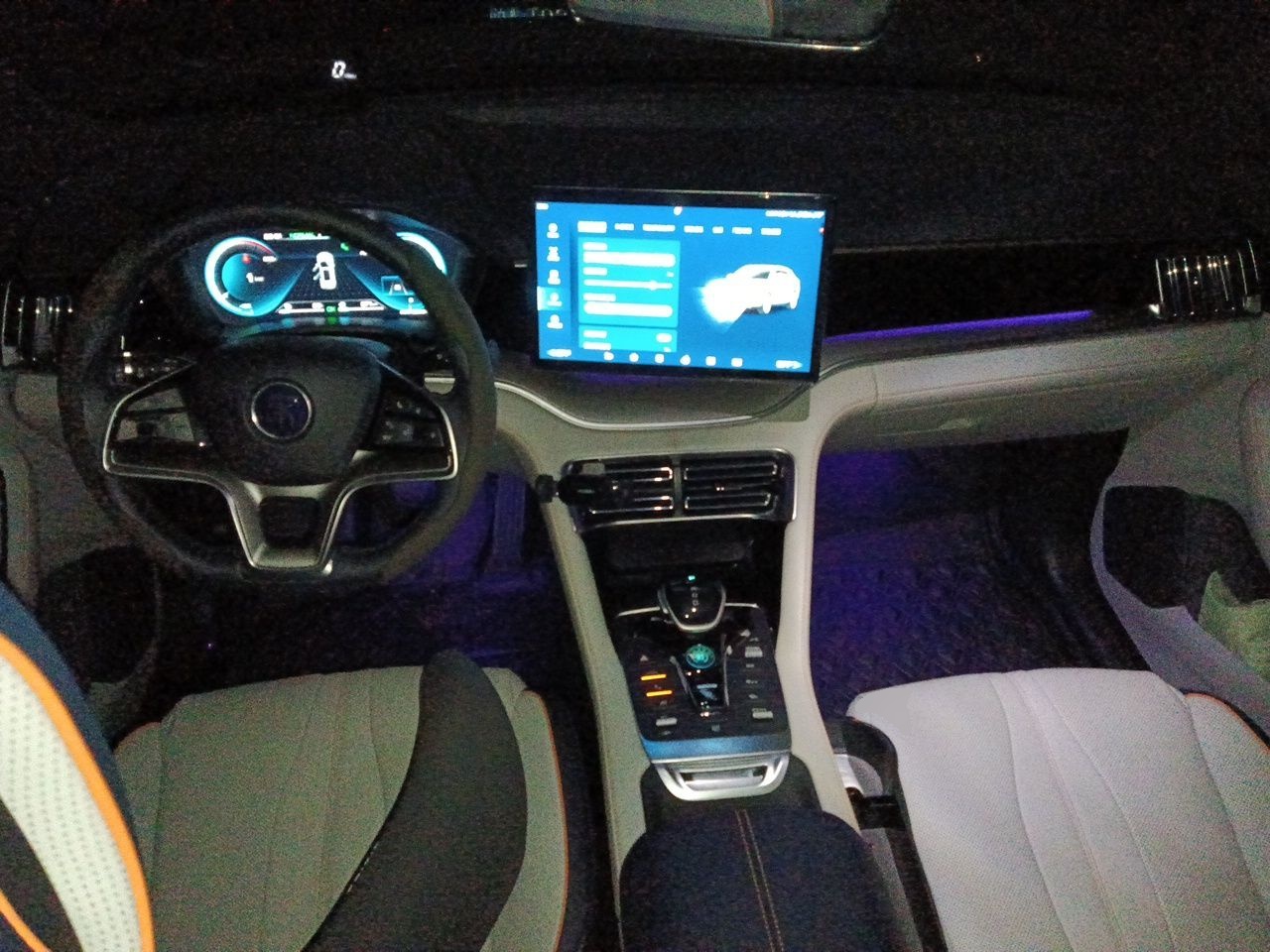BYD Song PLUS New Energy 2021 DM-i 51KM Prestige Model - Executive — снимка 6