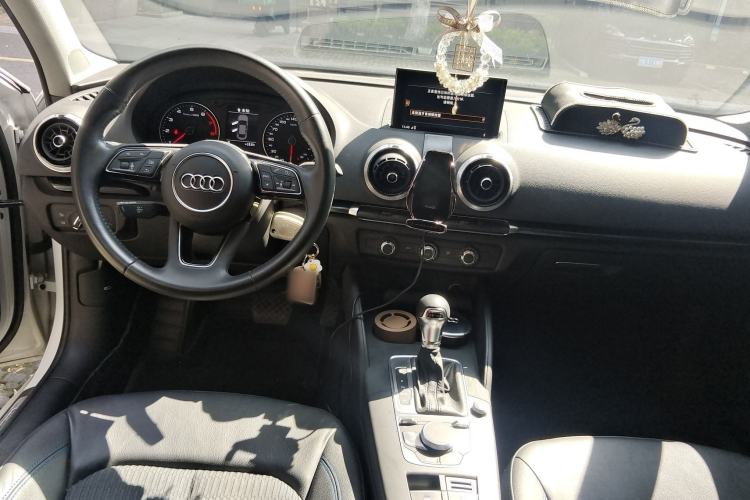 Used Audi A3 2020 Limousine 35 TFSI Fashion Edition China VI Emission Standard
