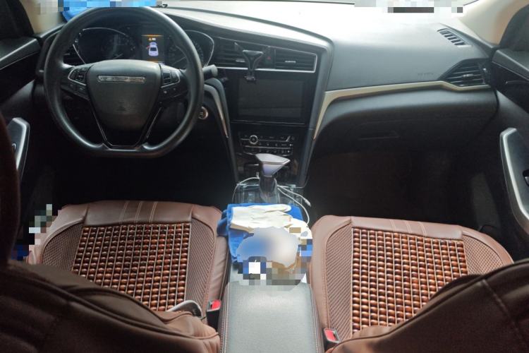 Used Venucia D60 2019 1.6L XL CVT Smart Connect Elite Edition