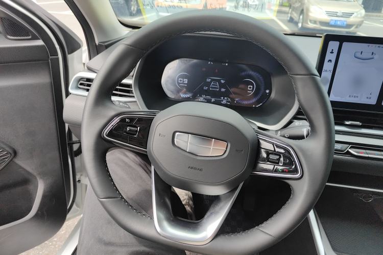 Used Geely Auto Emgrand 2025 4th Generation 1.5L CVT Longteng Edition Steering Wheel