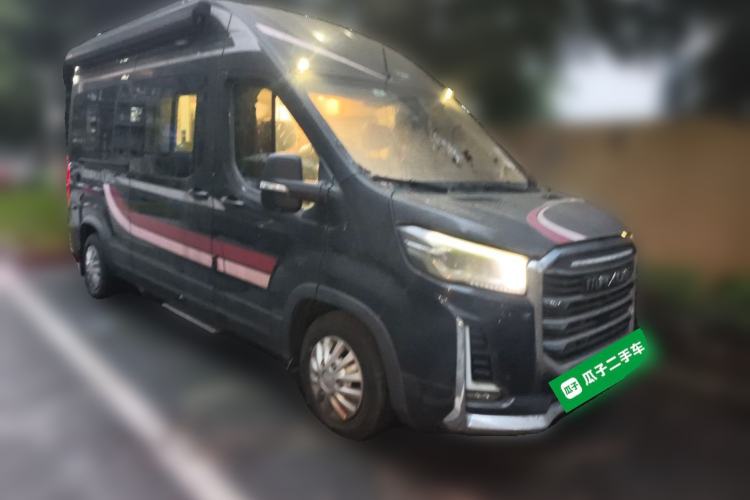 Used SAIC MAXUS V100 RV 2022 2.0T Traveler V100 Mountain Retreat Edition with Longitudinal Bed
