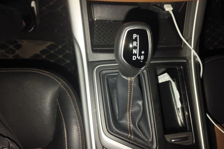 Used Geely Auto Vision X6 2018 1.4T CVT 4G Connected Flagship Edition
