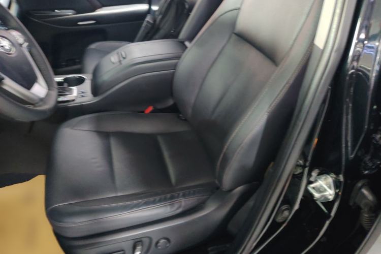 Used Toyota Highlander 2018 2.0T Four-Wheel Drive Luxury Version 7 Seats China VI Standard