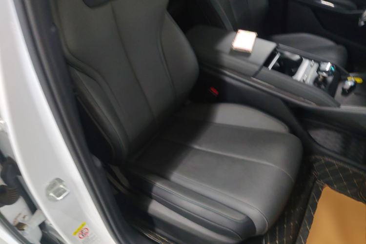 Used BYD Qin L 2024 DM-i 80KM Leading Model
