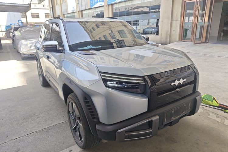 Used Formula Leopard Titanium 3 2025 501KM All-Wheel Drive Intelligent Driving Ultra Version
