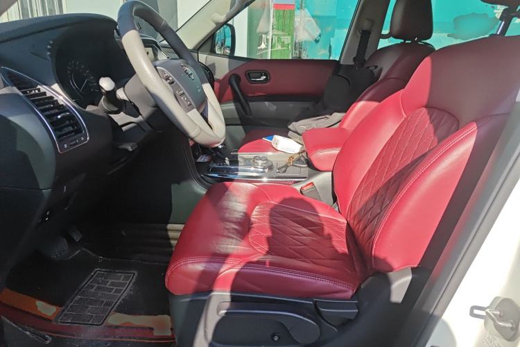 Used Nissan Patrol 2018 4.0L LinkedIn Edition Left Front Seat