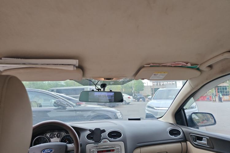 Used Ford Focus 2011 Sedan 1.8L Manual Classic Model Headliner