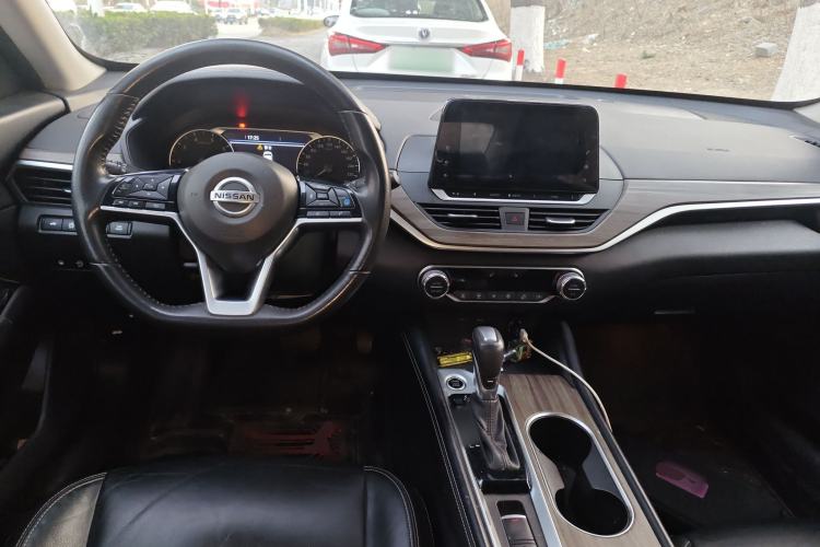 Used Nissan Teana 2020 Revised Version 2.0L XL Upper Smart Drive Edition Center Console