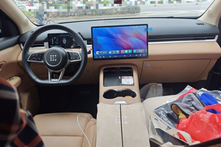 Used Landian E5 PLUS 2025 165 km Long-Range Version PLUS 7-Seater