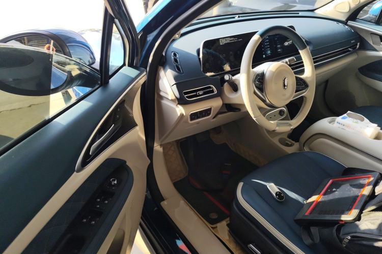 Used ORA Good Cat 2023 401 km Standard Range Premium Version Lithium Iron Phosphate
