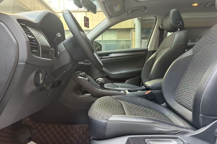 Used Skoda Kodiaq 2018 Facelifted TSI330 5-Seater Two-Wheel-Drive Comfort Edition
