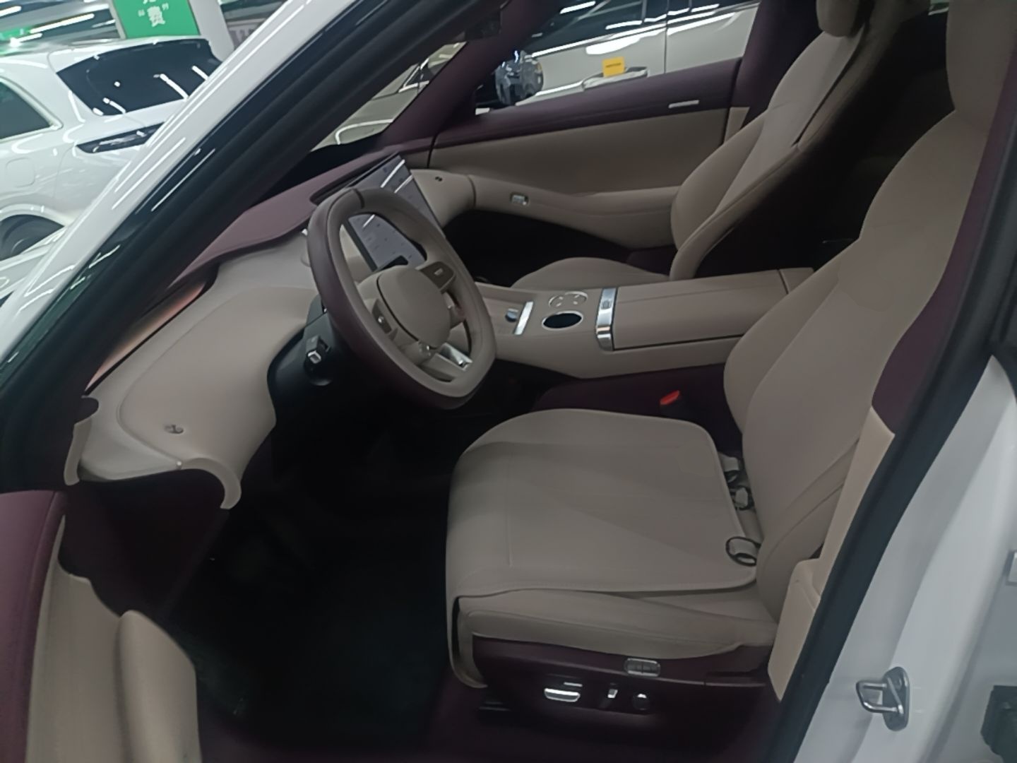 Xiaomi Auto YU7 2025 Ultra-Long Range Rear-Wheel Drive Version — снимка 19