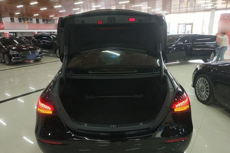 Used Mercedes-Benz E-Class 2021 Restyled E 300 L Luxury Edition