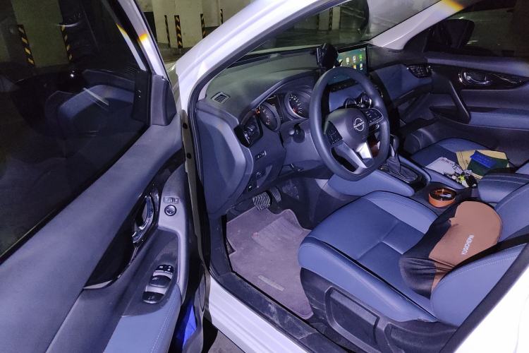 Used Nissan Qashqai 2025 Facelifted Honor 2.0L CVT XV Genuine Edition Driver Seat