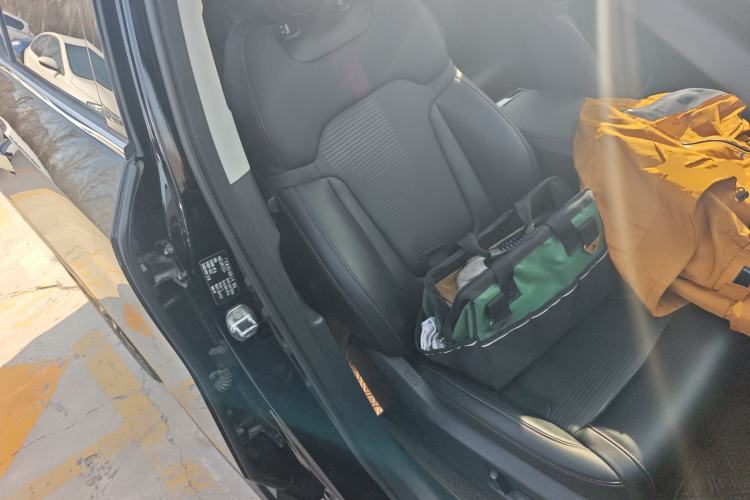 Used GAC Trumpchi EMKOO 2022 1.5T Supernova Pro Edition Right Front Seat