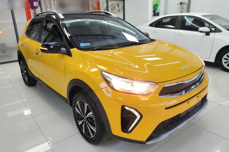 Used Kia kx1 Stonic 2021 1.4L CVT Sunroof Model Front Right 45 Deg