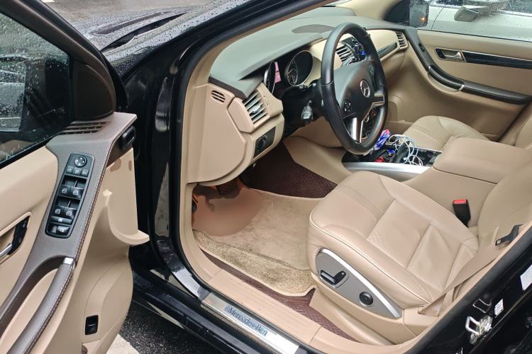 Used Mercedes-Benz R-Class 2017 R 400 4MATIC Exclusive Edition
