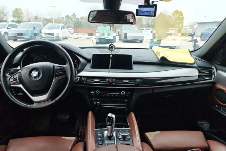 Used BMW X6 2019 xDrive28i M Sport Package Center Console