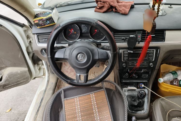 Used Volkswagen Bora 2014 1.6L Manual Comfort Model Steering Wheel